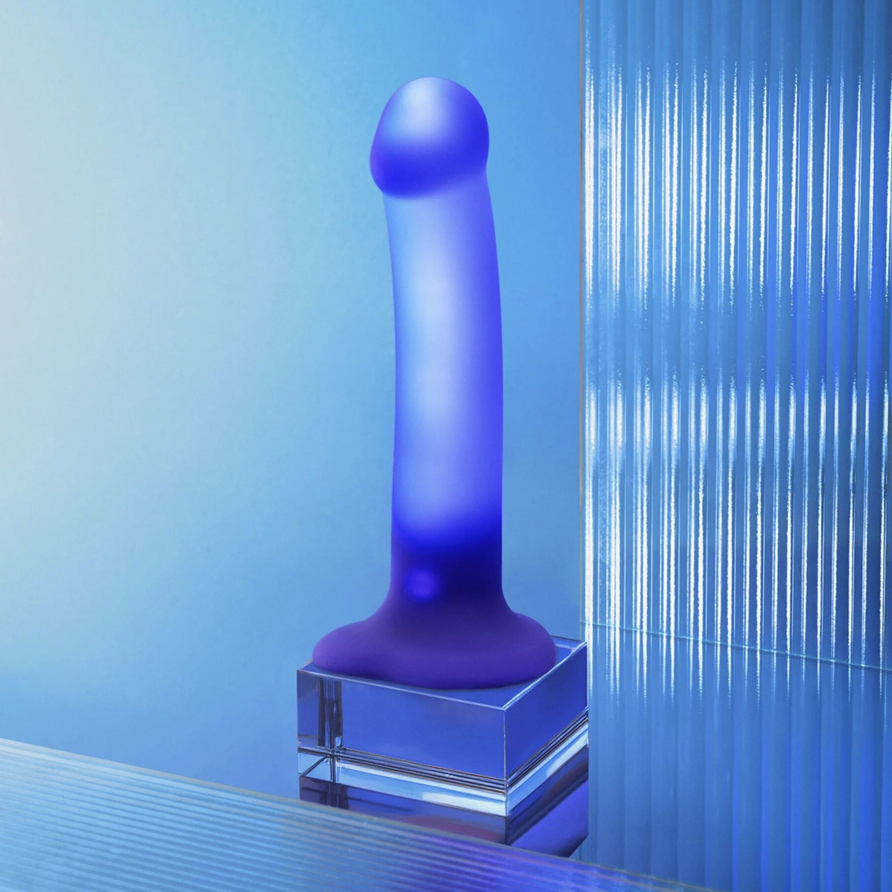 GLOW LED DILDO PURPLE